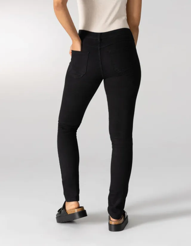 Hot Basic Jeans - Clean Wash Damen Jeans
